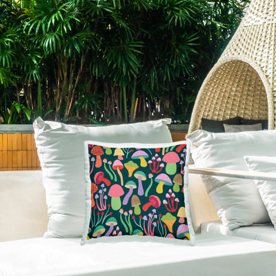 Coussin d'extérieur imprimé Magical Times par Caroline Alfreds