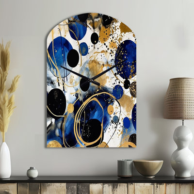 Motif abstrait avec textures bleues et dorées XVIII - Minimalisme, horloge murale asymétrique
