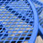Table de pique-nique d'extérieur en acier de 46 po, bleu, avec porte-parapluie, idéale pour les pique-niques, le camping, le barbecue, le support de table de pêche bleu, une table convenable,