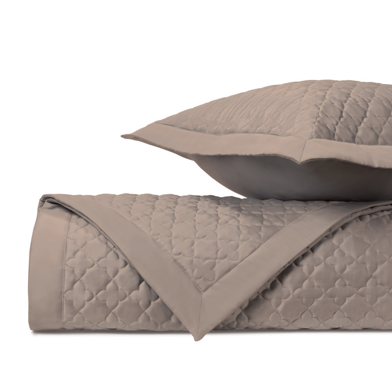 Clover Egyptian Certified Cotton Quilt, Mist Gray, King Quilt