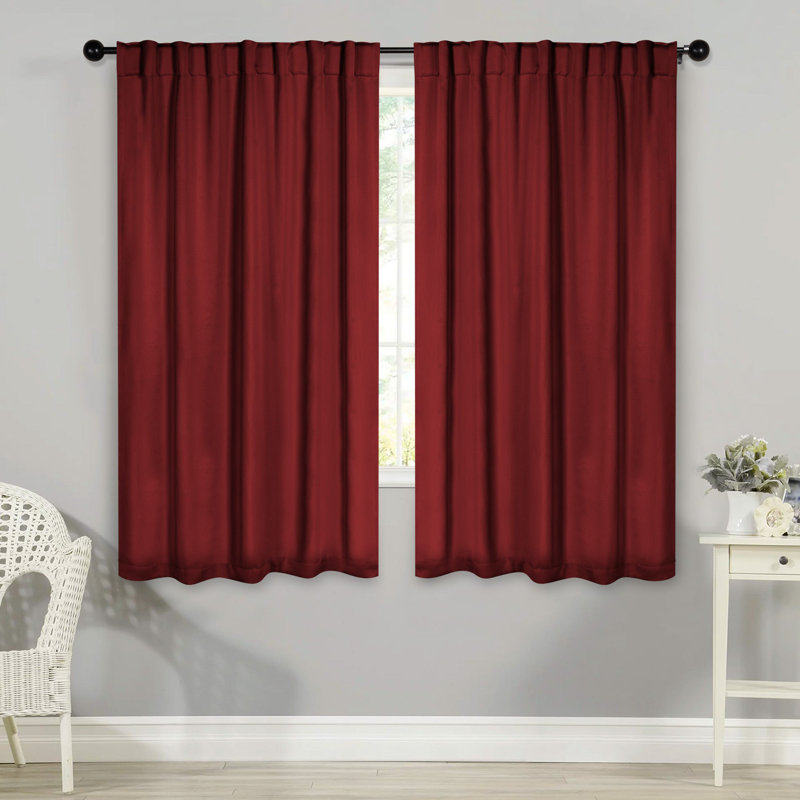 Rideaux obscurcissant et passe-tringle Levatt Classic, L 52 po x L 63 po, Sangria