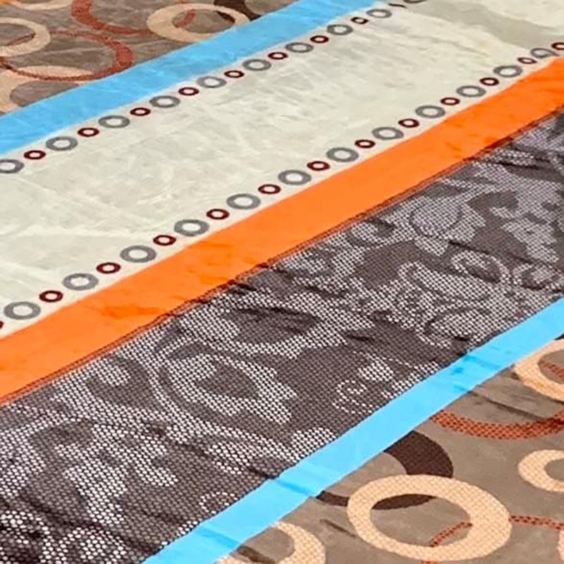 Très grande couverture super douce, moelleuse et confortable