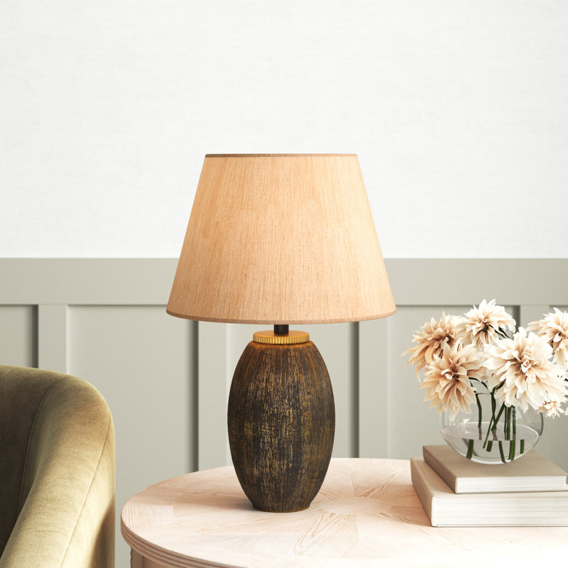 Lampe de table moderne avec corps en céramique, finition brune et dorée, 11,8 po de diamètre x 18,1 po de hauteur | Douille E27, 40 W maximum | Abat-jour en tissu élégant, parfait pour la décoration de la maison et du bureau, design traditionnel américain et du sud-ouest