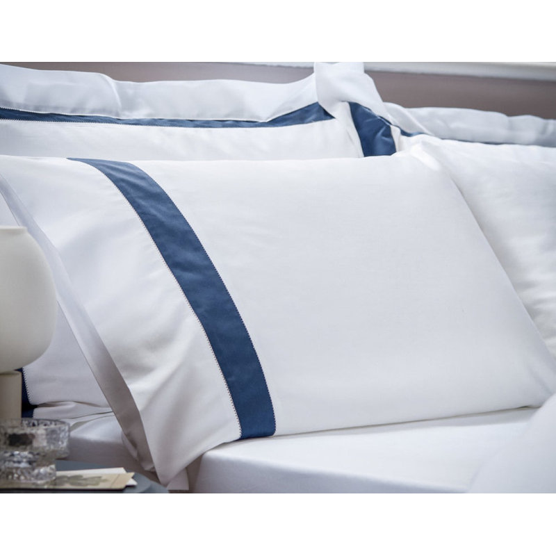 Balmoral Duvet Cover Set, King Duvet Cover + 2 Standard Pillowcases, White/Navy Blue
