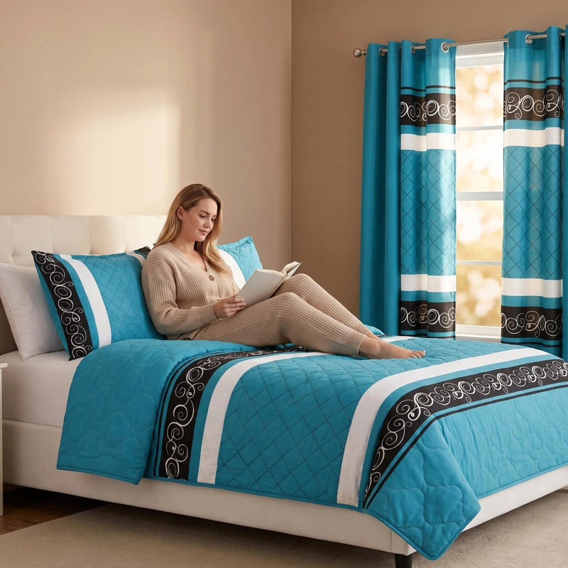 Ensemble de literie et rideaux californien 9 pièces très grand californien à motif tourbillon bleu sarcelle et noir (très grand californien) - Couvre-lit en microfibre matelassée + voilages