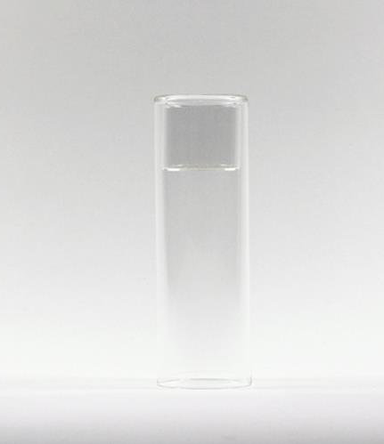 Votive en verre, H 7 po x l 2 po x P 2 po