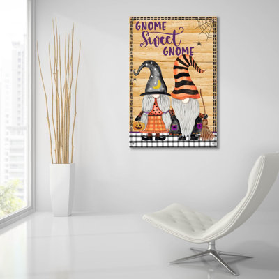 «Gnome Sweet Gnome» par Jean Plout, art mural en verre acrylique, 24 po x 36 po
