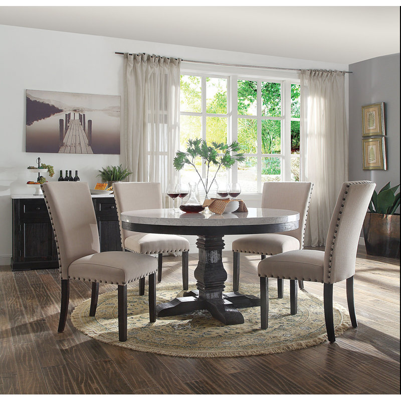 Chaise d'appoint rembourrée en lin Ailt Beige