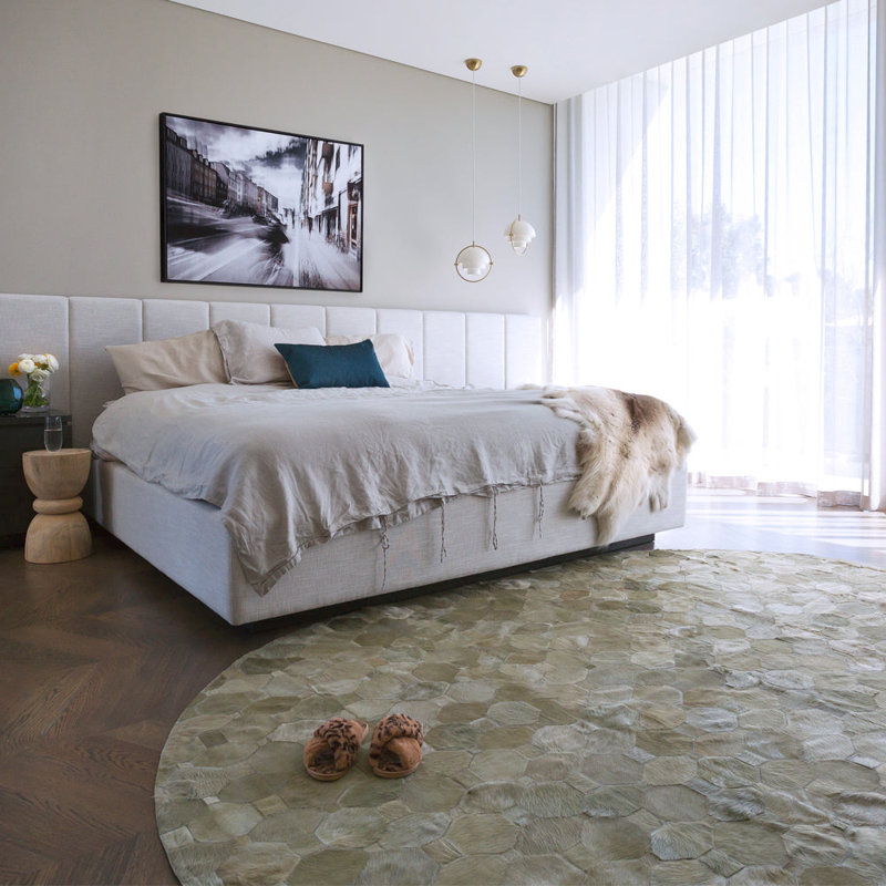 Cowhide Geometric Area Rug in Moss, Oval 4'6" x 5'9"