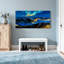 Nautique et plage vagues sous un ciel dramatique-227308247