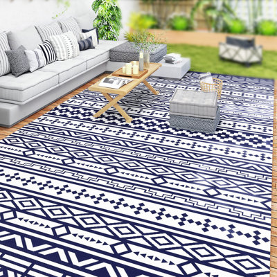 Reversible Outdoor Rug,  Waterproof Plastic Straw Floor Mat, Portable RV Camping Carpet, Large Floor Mat for Backyard, Deck, Picnic, Beach, Blue & White Geometric Wall