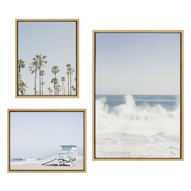 «Waves Crashing, Palm Tree Paradise and Pale Blue Lifeguard Tower» par Caroline Mint, ensemble d'art mural sur toile encadrée