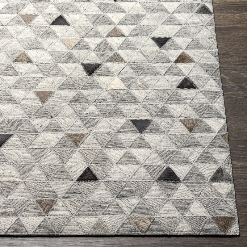 Asbey Geometric Indoor Rug, Rectangle 2' x 3'