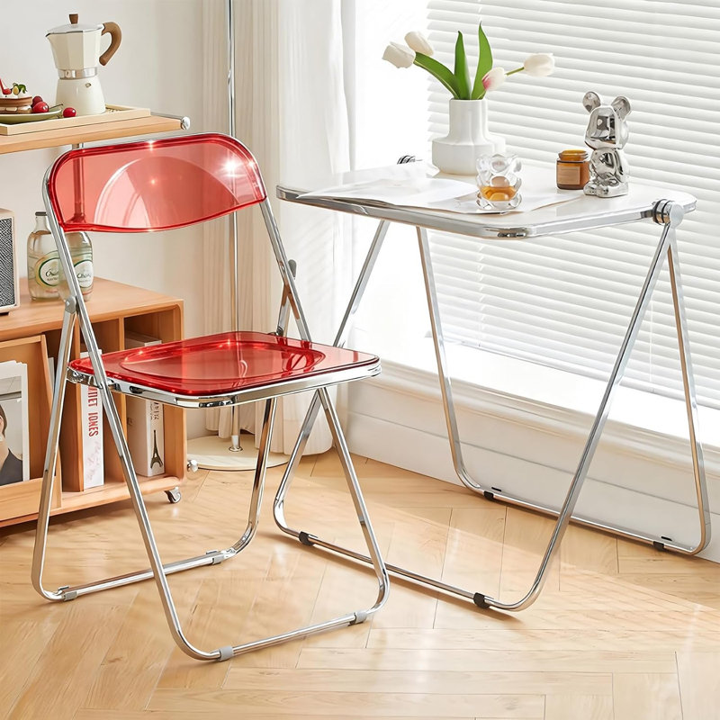 Ensemble de 2 chaises pliantes en acrylique rouge, gain d'espace et stabilité optimale pour la maison, le bureau ou les fêtes.