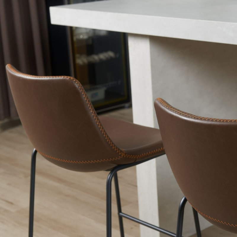 Tabouret de bar et de comptoir en cuir Kodina Nia, Noir, Brun, Tabouret de bar (siège d'une hauteur de 29,5 po)