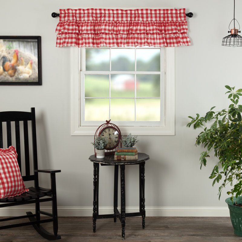 Cantonnière à volants en coton à carreaux Annie Buffalo, L 60 po x L 16 po, Rouge