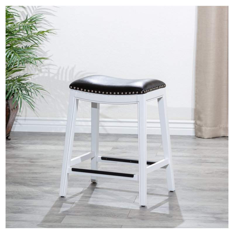 Tabouret de comptoir de 24 pouces avec siège en cuir reconstitué noir - Tabouret de cuisine à finition blanche avec garniture cloutée, tabouret de comptoir en cuir confortable pour îlot de cuisine