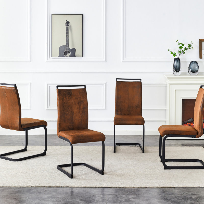 Quatre chaises de salle à manger rétro en suède - Tissu technique, brun et noir, structure en métal, pieds coulissants, style facile à installer avec pieds noirs, fonction, ergonomique
