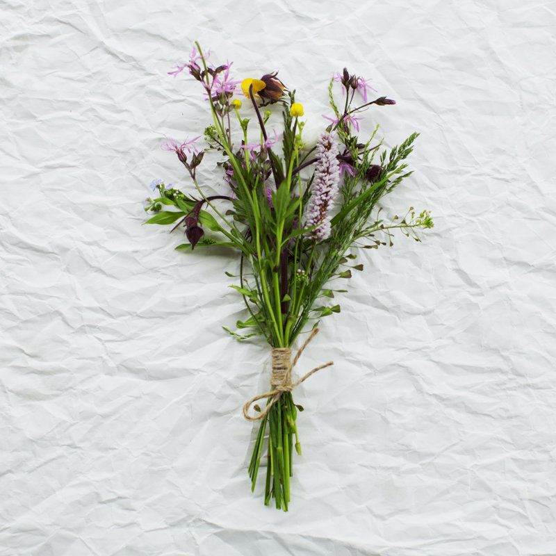 Bouquet de fleurs par Julpo, H 12 po x l 12 po