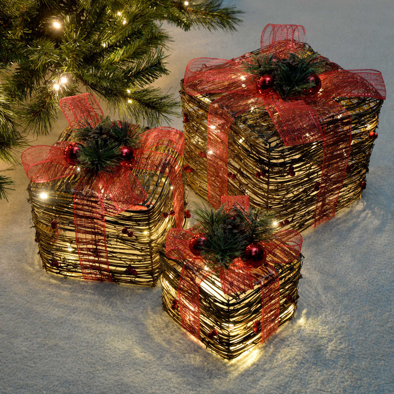 Christmas Figurines & Collectibles