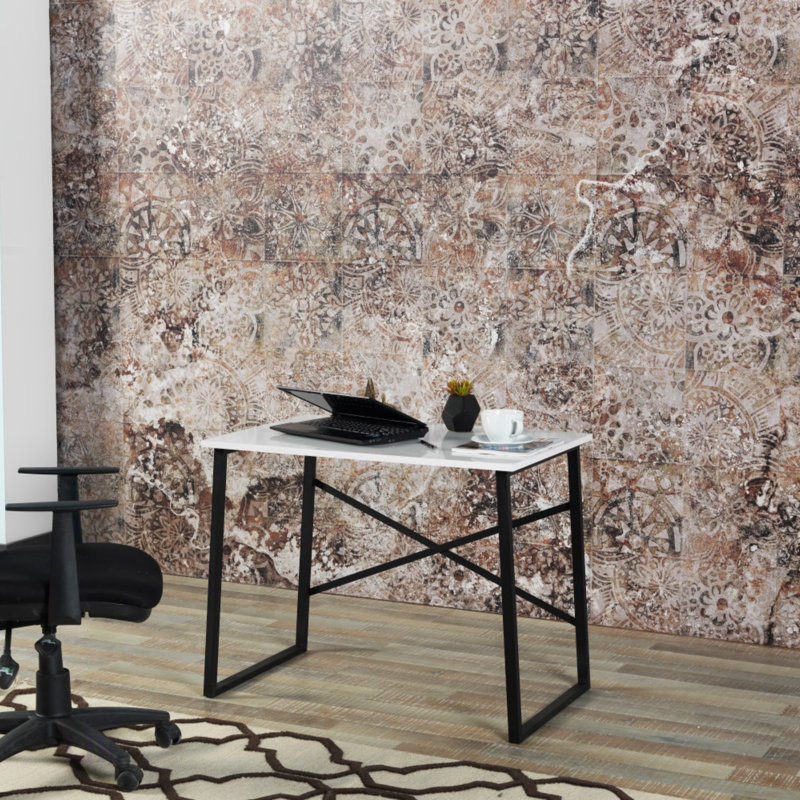 Bureau d'écriture et d'ordinateur compact avec cadre en métal noir Lator de 35 pouces pour les adolescents, parfait pour les petites chambres et les espaces d'étude