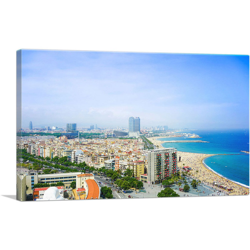 Barcelone, Espagne - Plages et horizon - reproduction de photo sur toile tendue, H 18 po x l 26 po x P 0,75 po