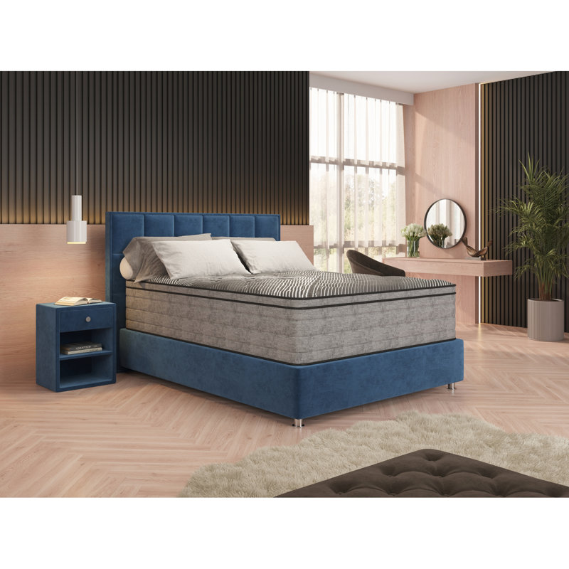 Matelas pour grand lit 15 po avec glacière Pure. Ultra. 2 po contenant du cuivre, du gel, de l'argent et du graphite. Ressorts enveloppés sur le pourtour pour réduire le bruit et isoler les mouvements. Réglable. Fabriqué aux États-Unis