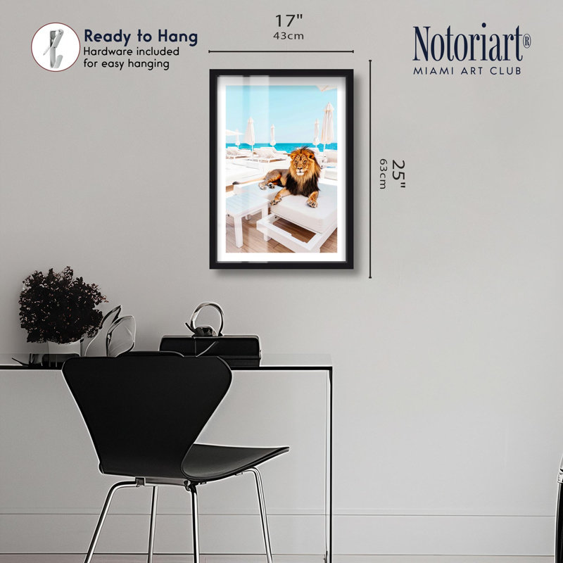 Coastal King Shadowbox Print par Notoriart, Noir, H 25 po x l 17 po