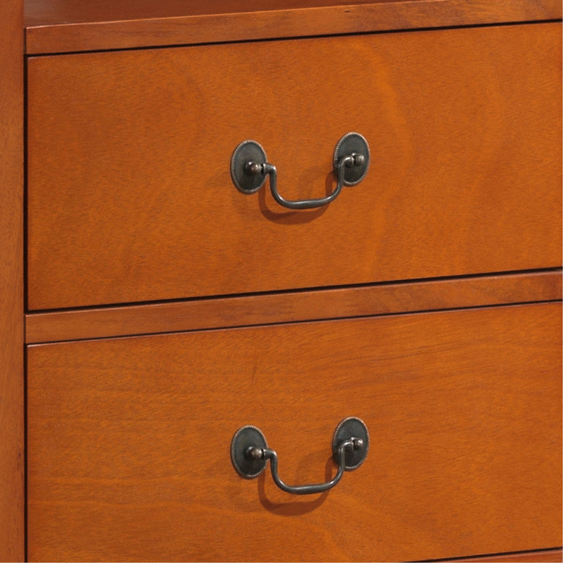 Commode élégante en chêne pour votre espace de vie