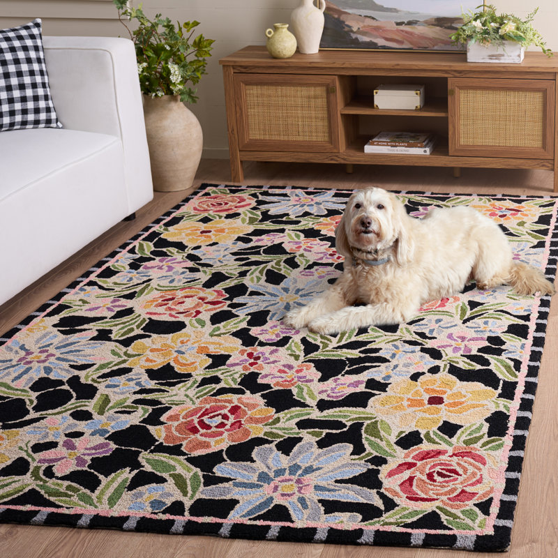 Hollander Floral Hand Hooked Wool Black Area Rug, Rectangle 5'3" x 8'3"