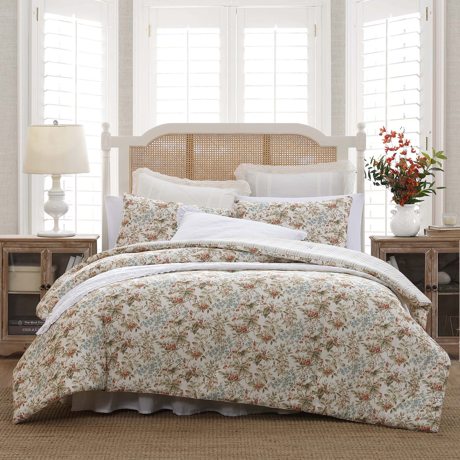 Laura Ashley Bramble Floral Cotton Reversible Comforter Set, Queen Comforter + 2 Standard Shams, Beige