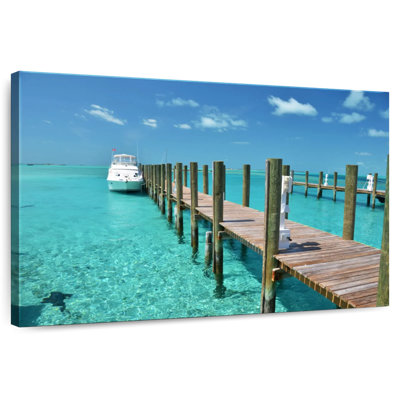 Staniel cay yacht dock Aletra