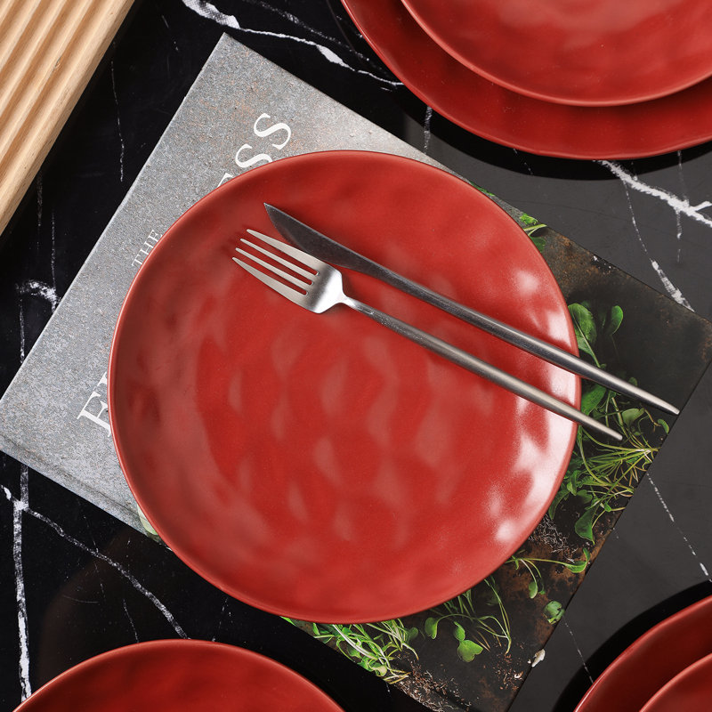 Sam 32-Piece Red Textured Porcelain Dinnerware Set
