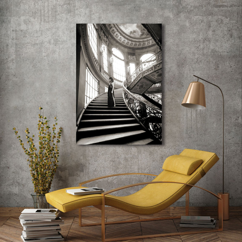 3AP6272 Femme sur l’escalier 1 Piece Wrapped Canvas Wall Art, 100cm H x 70cm W x 4cm D