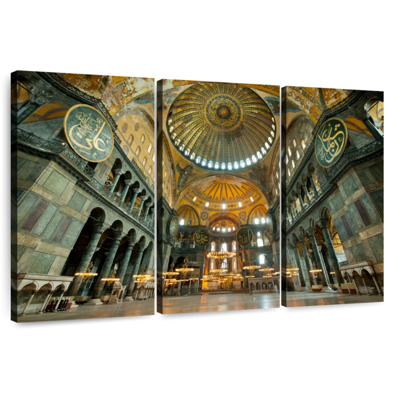 Nicci à l'intérieur de Sainte-Sophie, H 32 po x l 50 po