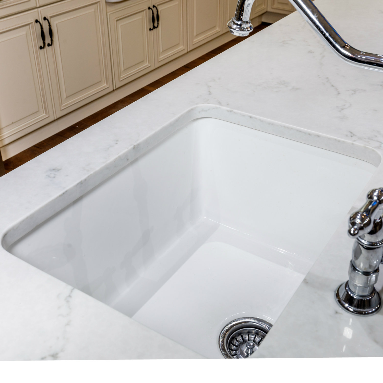 Lester 31" Undermount Kitchen Sink