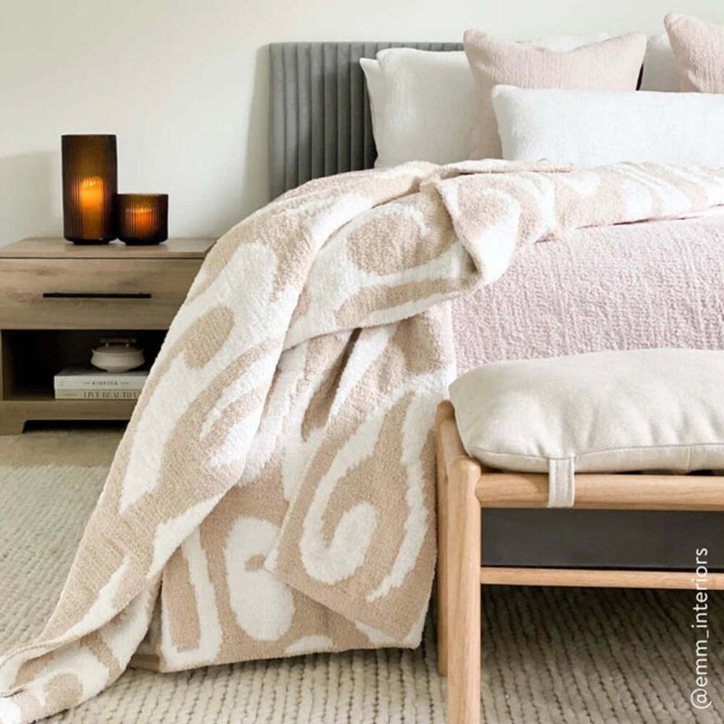 Casablanca Throw Blanket, Sahara Tan/Off White Abstract