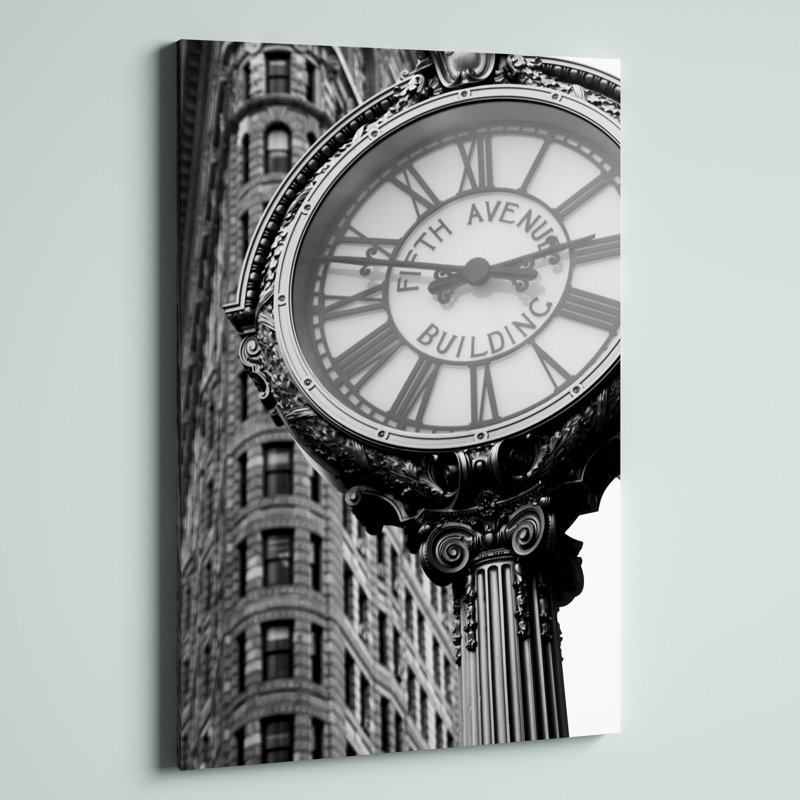 «City DetaIIs III», photographie sur toile, H 48 po x l 32 po
