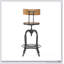 Tabouret de bar pivotant avec bois de sapin, siège en similicuir capitonné à losanges et hauteur réglable pour plus de confort et de style