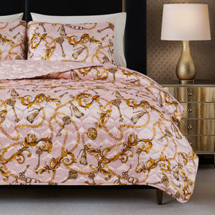 Baby Phat Satin Chain Quilt Set