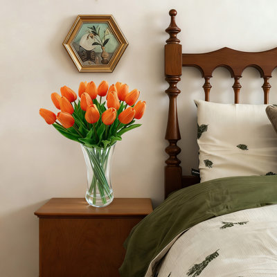 Tulipes artificielles Real Touch dans un vase en verre avec de l'eau artificielle - 20 pièces arrangement de fleurs de soie - Lifelike Maison, bureau, mariage, centre de table de décoration - Orange - Vase: 10 cm de diamètre, 20 cm de hauteur, 38 cm au total