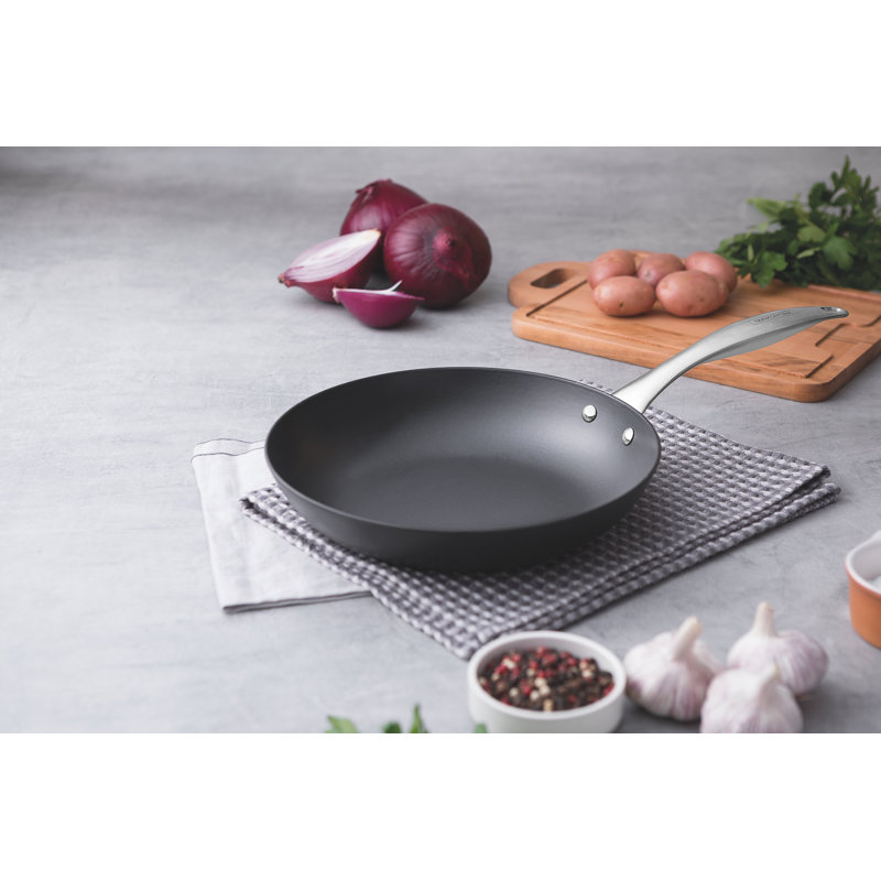 Tramontina Trento Enamelled Cast Iron Frying Pan, 46.2 cm