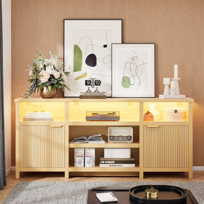 Meuble télé 70,8 po pour téléviseurs de 80 po Highboy | Console multimédia DEL avec rangement, finition en chêne cannelé, lumières télécommandées / contrôlées par une application - Meuble audio-vidéo pour salon, cinéma maison ou coin-détente