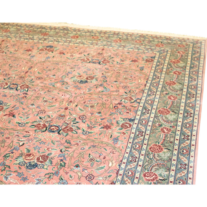 Hand Knotted Wool Area Rug in Rose And Green
