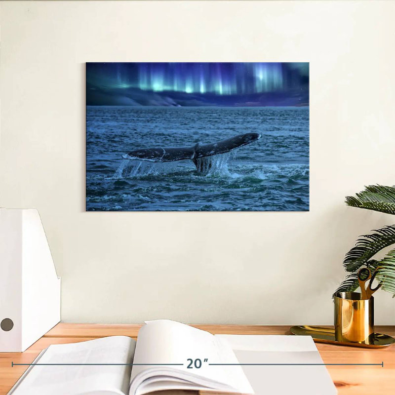 Brampt Aurora Borealis Whale Tail, 8" H x 12" W