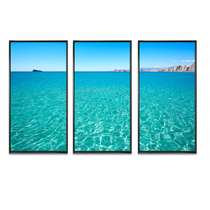 «Blue Benidorm Levante Beach - Sea & Shore», ensemble de 3 toiles murales encadrées, H 20 po x l 36 po x P 1 po, Noir