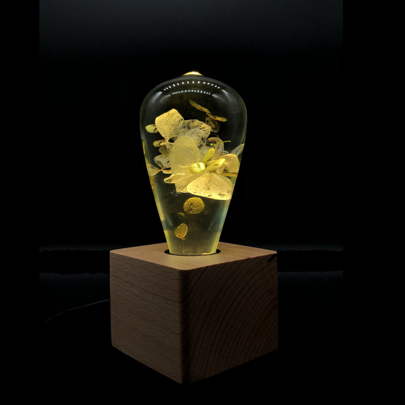 Lampe de table en bois 6,3 po