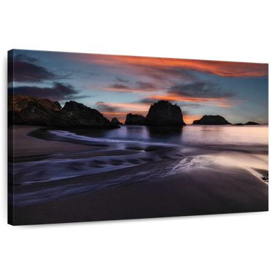 Gillard, coucher de soleil sur une plage secrète sur la côte de l'Oregon
