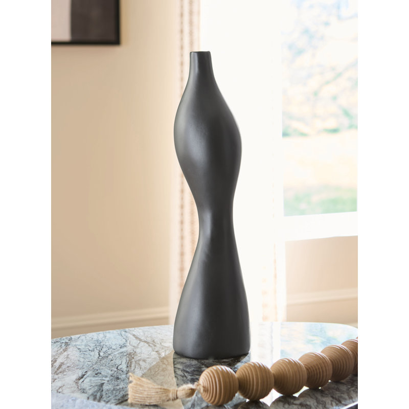 Vase Judsen, H 18 po x l 5 po x P 4 po