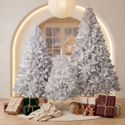 Ensemble de sapins de Noël artificiels argentés préilluminés et articulés, comprenant des sapins de 1,20 m, 1,80 m et 2,25 m, des extrémités de branches en PVC et des lumières LED.